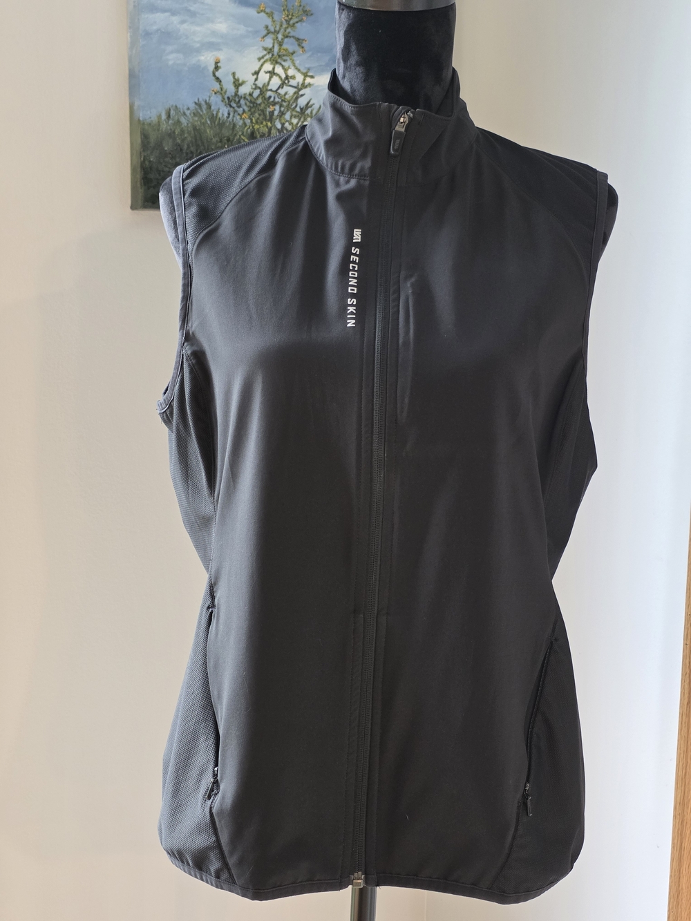 Second Skin Women's Lightweight Training Vest. Size Large